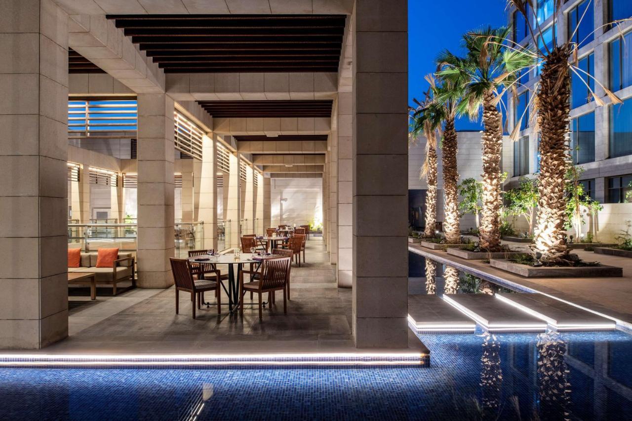 Doubletree By Hilton - Financial District Hotel Riyad