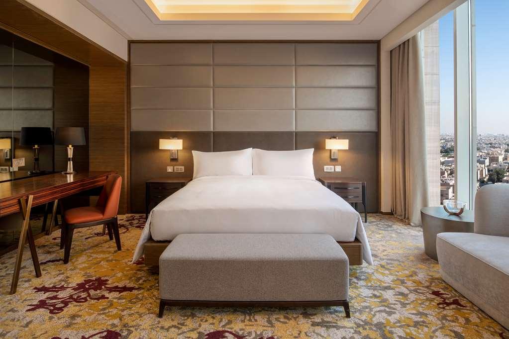 Doubletree By Hilton - Financial District Hotel 4*
